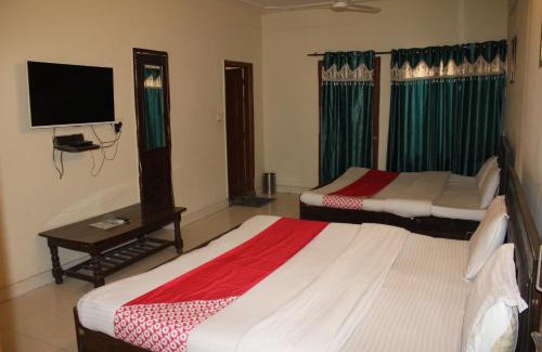 Sector 45 Hotel | Hotel Diamond Leaf