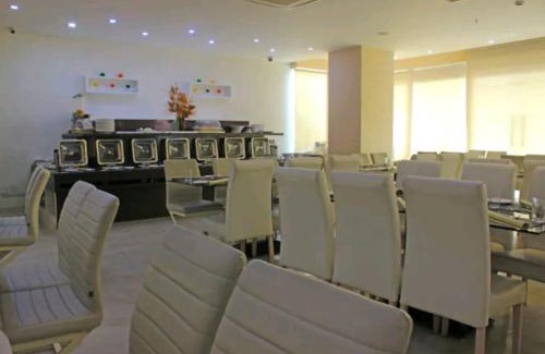 Dwaraka Nagar Hotel | Hotel Diamonds Pearl