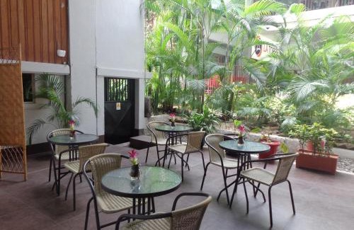 Retalhuleu Bed & Breakfast | Hotel Doña Carmen