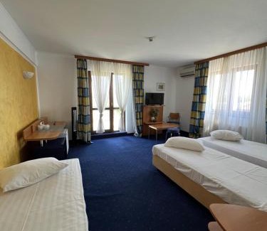 Ganeasa Hotel | Hotel Doi Taurasi