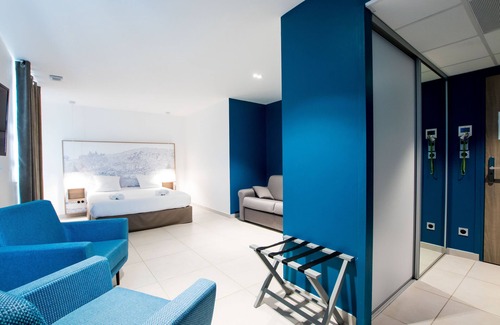 Saint-Maurice-dʼArdeche Hotel | Hotel Domaine du Cros d'Auzon