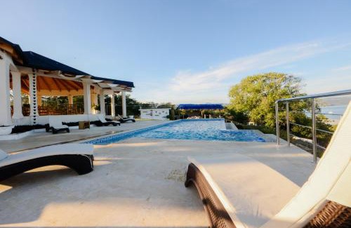Punta Rucia Hotel | Hotel Don Bululo Camping Lodge