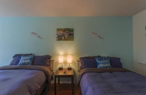 Eutawville Hotel | Hotel Double Lakefront Rooms - Hotel Double Lakefront Rooms