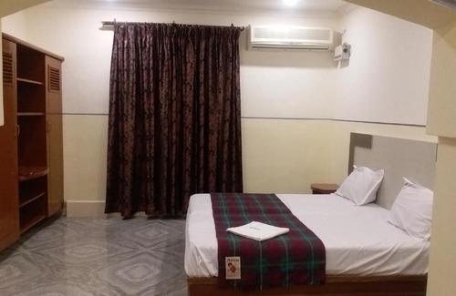 Sivaganga Hotel | Hotel Dream World Boarding & Lodging