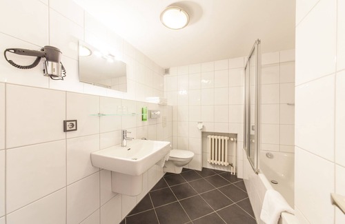 Elmshorn Hotel | Hotel Drei Kronen Elmshorn
