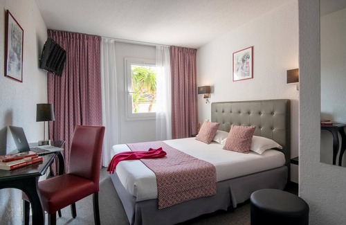 Carpentras Hotel | Hotel du Forum
