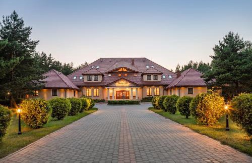 Ksiezyno Hotel | Hotel - Dworek Tryumf
