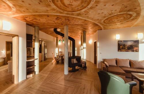 Stare Krecany Hotel | Hotel Dymník