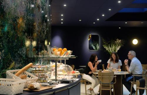 St. Gallen Hotel | Hotel Eastside (free parking garage)