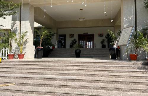 Marhi Hotel | Hotel Eco Park By Bookingcare