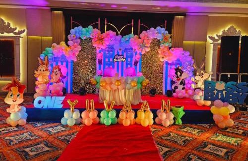 Ujjain Hotel | Hotel Ecosia Private Room's and Restaurants