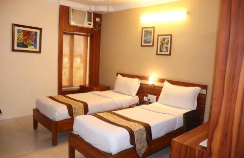 Bhubaneshwar House | Hotel Eden Rock Bhubaneswar Near Railway Station - Restaurant # Lift & Free Wi-fi Available - Air Conditioning Rooms