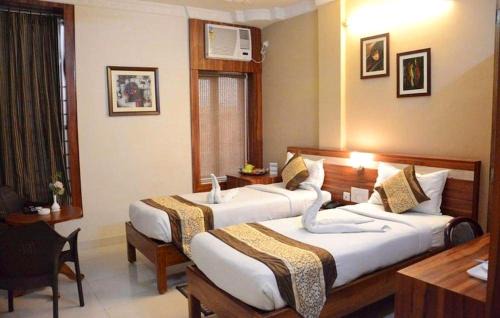 Bhubaneshwar House | Hotel Eden Rock Bhubaneswar Near Railway Station - Restaurant # Lift & Free Wi-fi Available - Air Conditioning Rooms