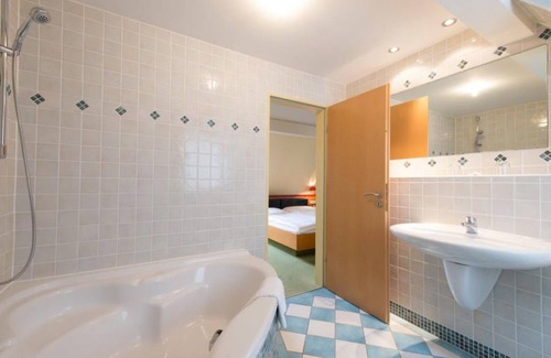 Ransbach-Baumbach Hotel | Hotel Eisbach
