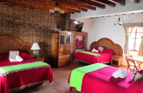 Villa del Carbon Hotel | Hotel El Aguila, Villa del Carbón