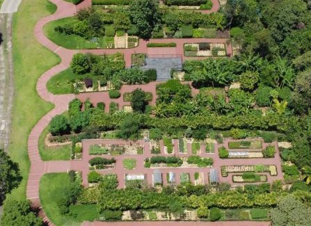 Barva Hotel | Hotel El Arca, Jardín Botánico y Restaurante