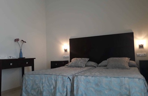 Villanueva del Trabuco Hotel | Hotel El Capricho