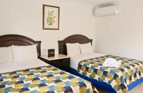 Barrio de Santiago Hotel | Hotel El Cid