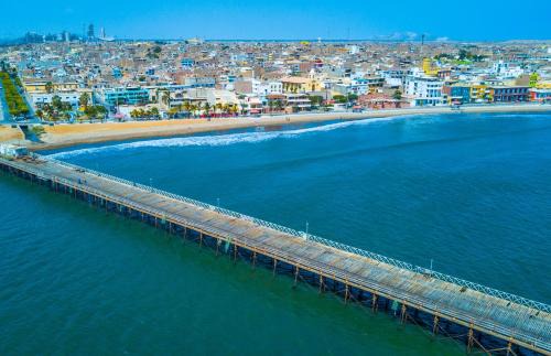 Pacasmayo Hotel | Hotel El Mirador KITE-SURF, WIND-SURF AND SURF