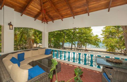 Playa Hermosa Hotel | Hotel El Velero