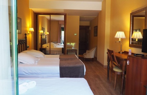 Arrabal Hotel | Hotel Ele Puente Romano