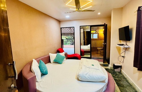 Kalyani Nagar Hotel | Hotel Elite Stay -Kalyani Nagar Pune