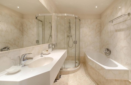 Karlovy Vary Hotel | Hotel Embassy