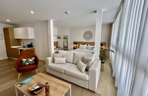 Santa Cruz de Tenerife Hotel | Hotel emblemático Hi Suites