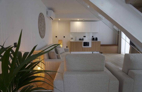 Santa Cruz de Tenerife Hotel | Hotel emblemático Hi Suites