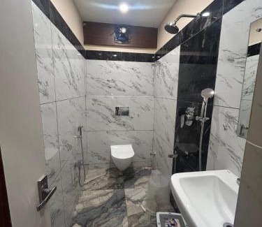 Medinipur Hotel | Hotel Emerald