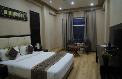 Amravati Hotel | HOTEL EMPIRE STAY