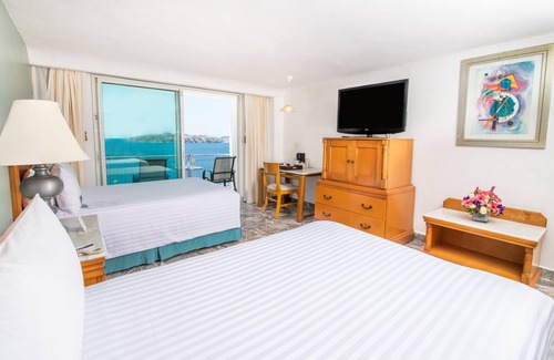 Costera Acapulco Hotel | Hotel Emporio Acapulco
