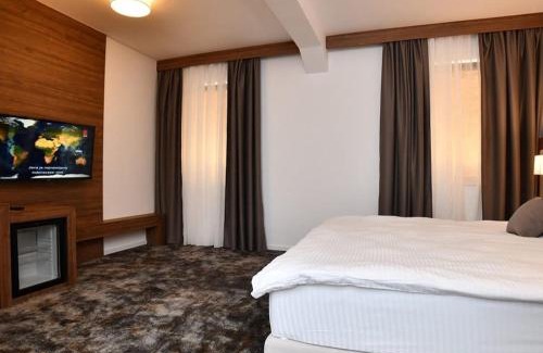 Novi Pazar Hotel | HOTEL EMROVIC RAJ