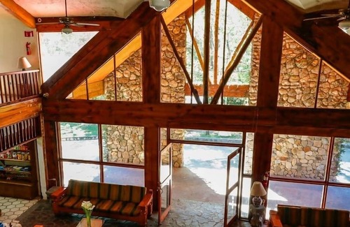 San Ignacio Hotel | Hotel Entre Pinos