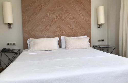 Guijuelo Hotel | Hotel Entredos