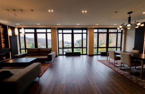 Nyzhnje Solotvyno Resort | Hotel Erdeli by Derenivska Kupil
