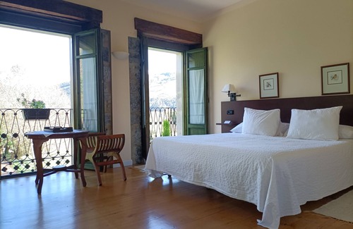 San Miguel de Aras Hotel | Hotel Boutique Villa De Palacios, una Casa de Ensueño en un Entorno Inigualable