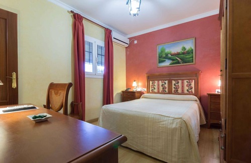Osuna Hotel | Hotel Esmeralda