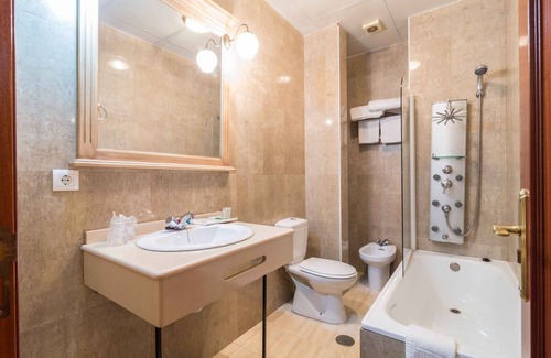 Osuna Hotel | Hotel Esmeralda