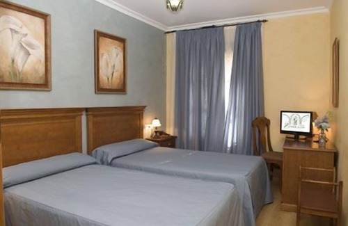 Osuna Hotel | Hotel Esmeralda