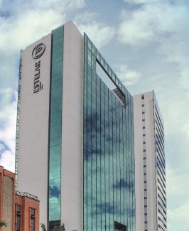 El Castillo Hotel | Hotel Estelar Square