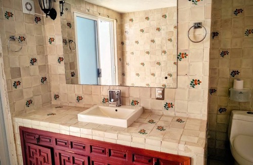 Central Cuernavaca Hotel | Hotel Eterna Primavera Cuernavaca