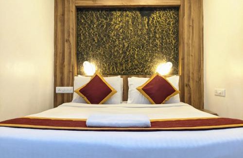 Ernakulam South Hotel | Hotel Feathers