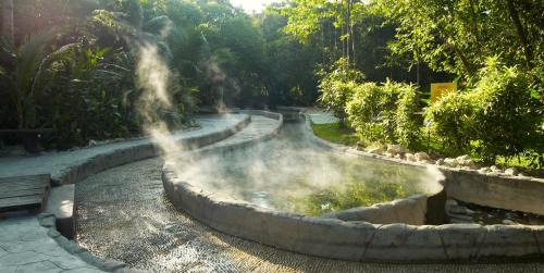 Kampong Pulau Kandis Resort | Hotel Felda Residence Hot Springs