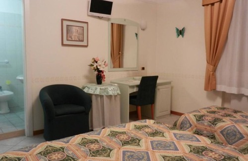 Borgiano di Serrapetrona Hotel | Hotel Ferranti