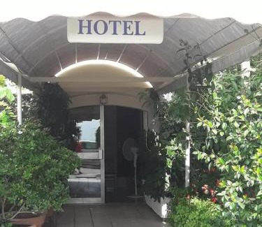 Livanates House | Hotel Florakis