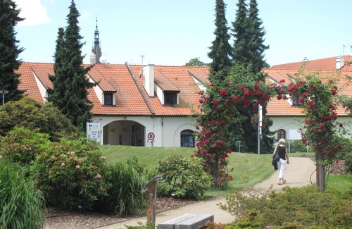 Pruhonice Hotel | Hotel Floret