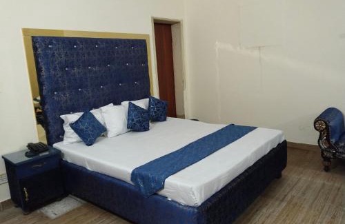 Johar Town Hotel | Hotel Four Season