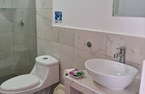 Punta Sal Hotel | Hotel Frente al mar Ideal Para Disfrutar del sol y Descansar, con Wifi y AC