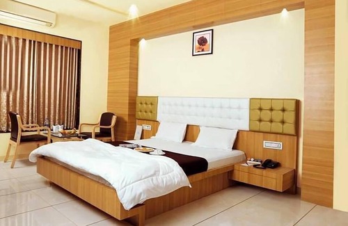 Navsari Hotel | Hotel Fun City
